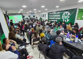 plenario de conducción en la sede del Consejo Directivo Provincial