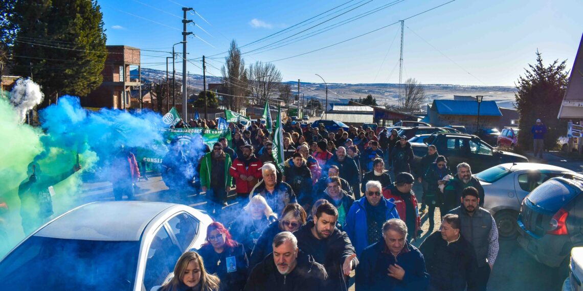ATE marchó en Río Turbio en el marco del 1er Congreso de Derecho Laboral y Sindical