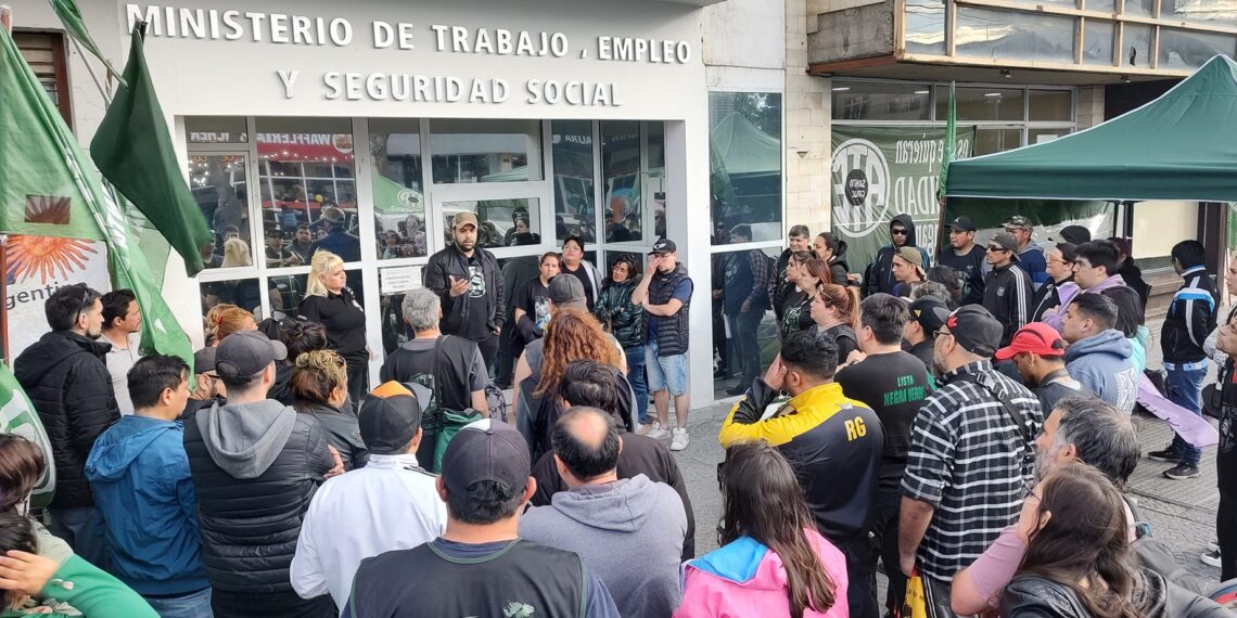 ATE logra estabilidad laboral y el aumento del 50% de las asignaciones familiares.