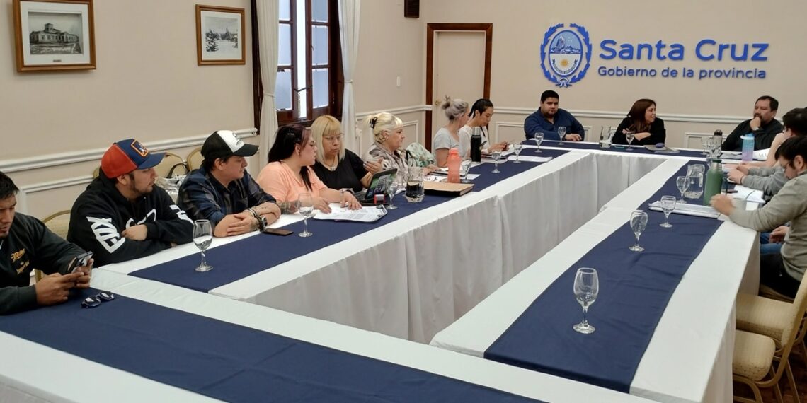 Con la presencia de compañeros de la seccional ATE Rio Turbio está sesionando la CIOT