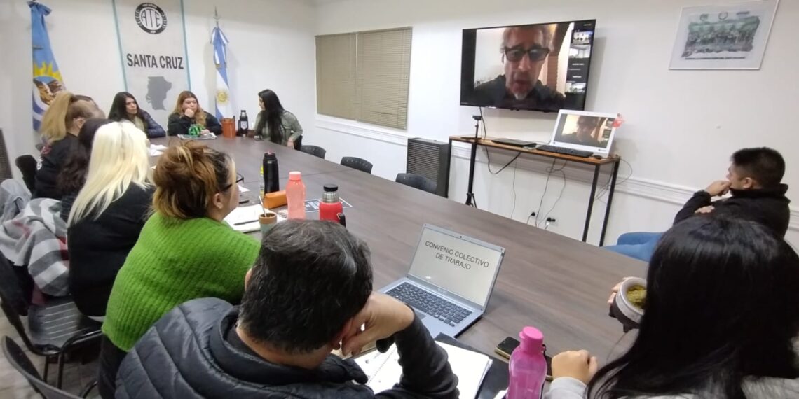  ATE suma y sigue. Avanza la redacción del Convenio Colectivo para auxiliares de Educación