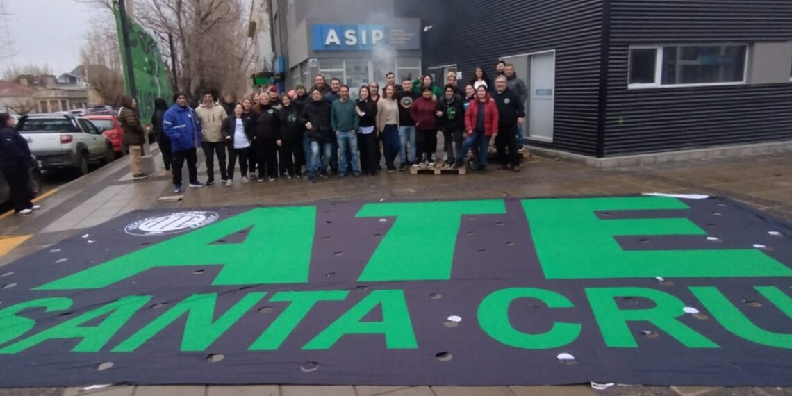 ATE ASIP realiza contundente jornada de lucha en toda Santa Cruz y se agudiza el conflicto