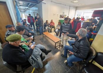 Trabajadores retirados de Yacimientos Carboníferos Río Turbio reclaman el pago del complemento jubilatorio