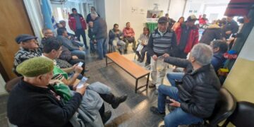 Trabajadores retirados de Yacimientos Carboníferos Río Turbio reclaman el pago del complemento jubilatorio