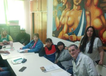 Compañeros y compañeras dirigentes de ATE Las Heras y ATE Santa Cruz continúan recorriendo los sectores de trabajo