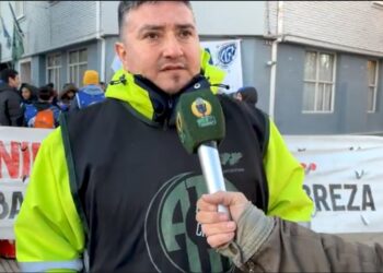Gustavo Saldivia en el Ministerio de economía: “nos vamos a retirar de aquí con una fecha de paritarias”
